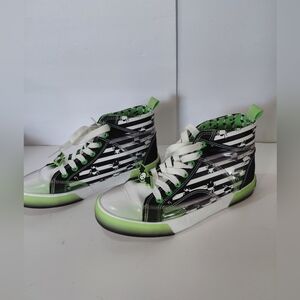 Beetlejuice Green & Black High-Top ' Sneakers
